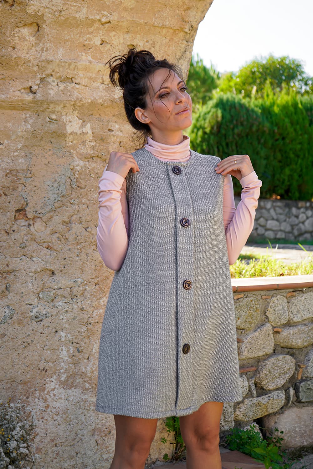 Abito Lana lana biologica Flavia Amato malia lab atelier moda abbigliamento sostenibile artigianale modello a trapezio dettaglio