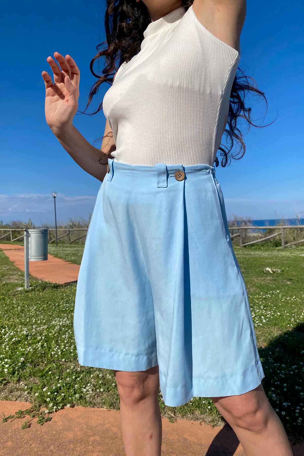 Bermuda Gabriela tencel lyocell brand malia lab abbigliamento sartoriale etico dettaglio ravvicinato