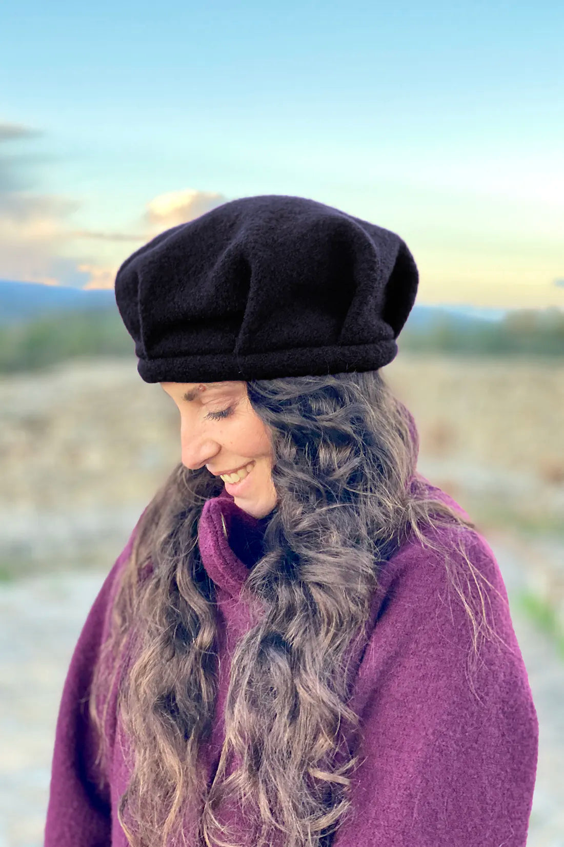 Cappello Edith lana cotta vergine accessori artigianali sostenibili malia lab colore blu notte