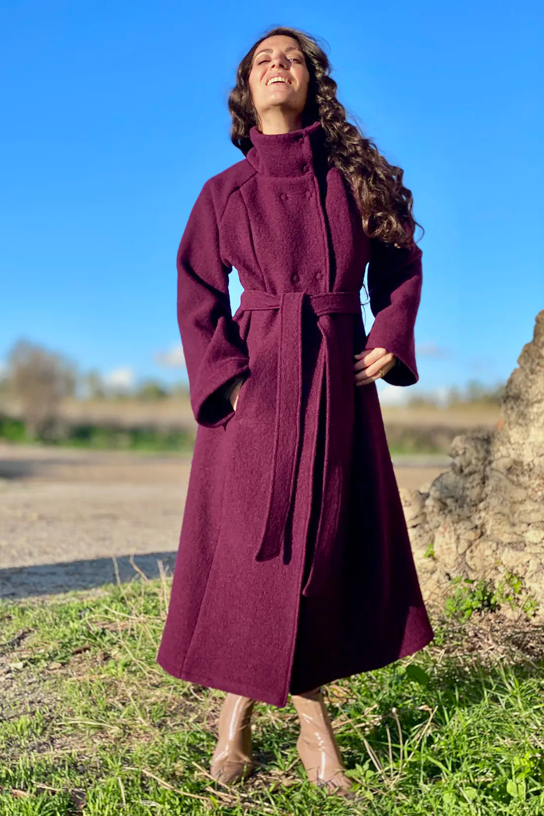 Cappotto Flaminia calda lana cotta vergine abbigliamento artigianale sostenibile colore vinaccia malia lab vista frontale
