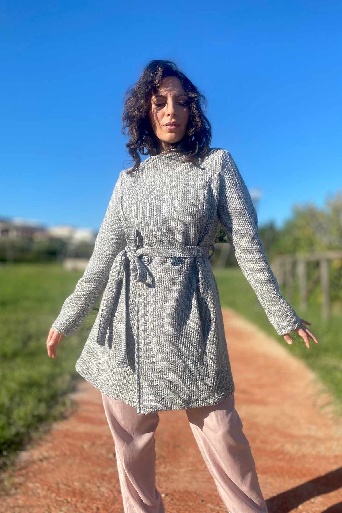 Cappotto MELANIA lana biologica abbigliamento sostenibile moda artigianale responsabile brand malia lab