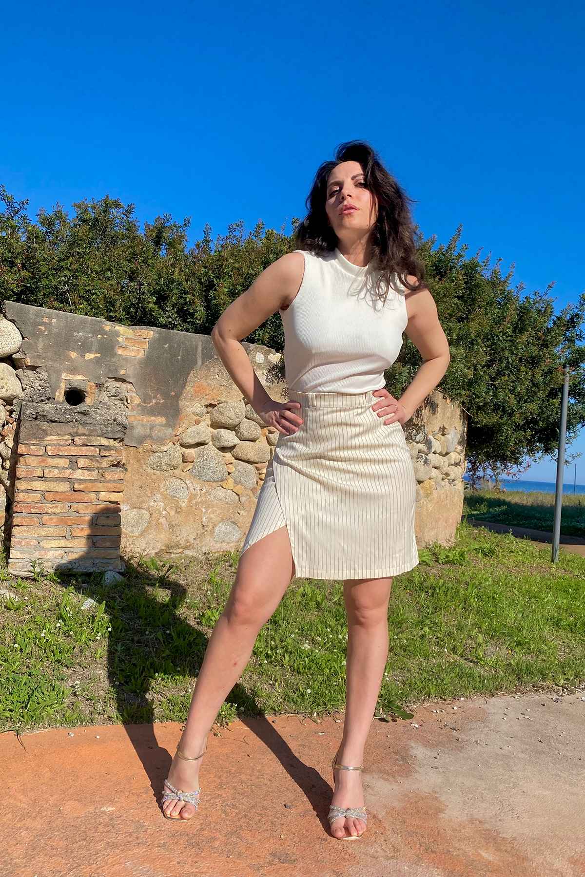 Gonna Aurora gessato bianco seacell lyocell top ines brand malia lab abbigliamento sartoriale sostenibile