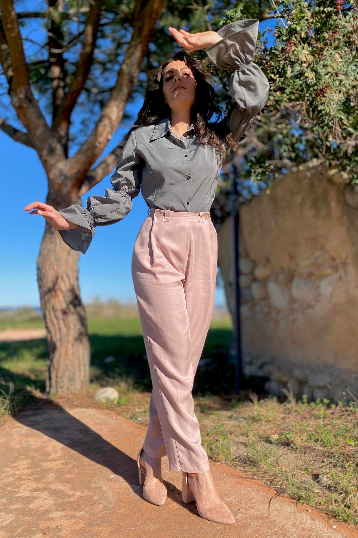 Pantaloni GABY camicia FELICIA tencel lyocell abbigliamento sostenibile moda sartoriale responsabile bran malia lab