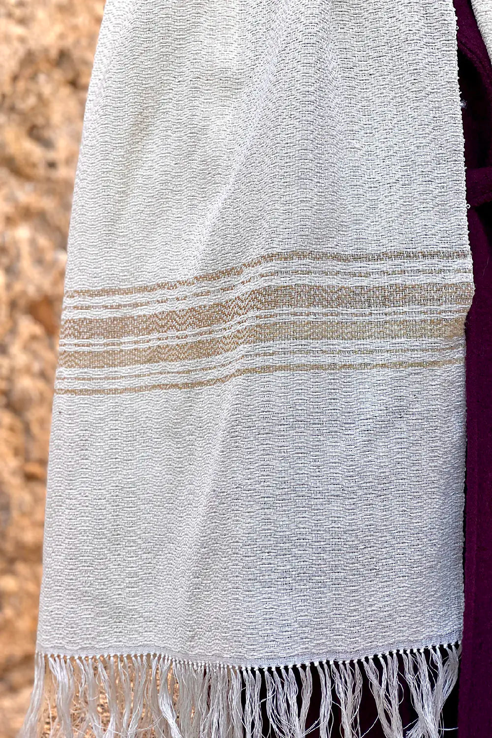 Scialle Ampio Viscosa Seta telaio tradizionale calabrese accessori artigianali sostenibili malia lab dettaglio