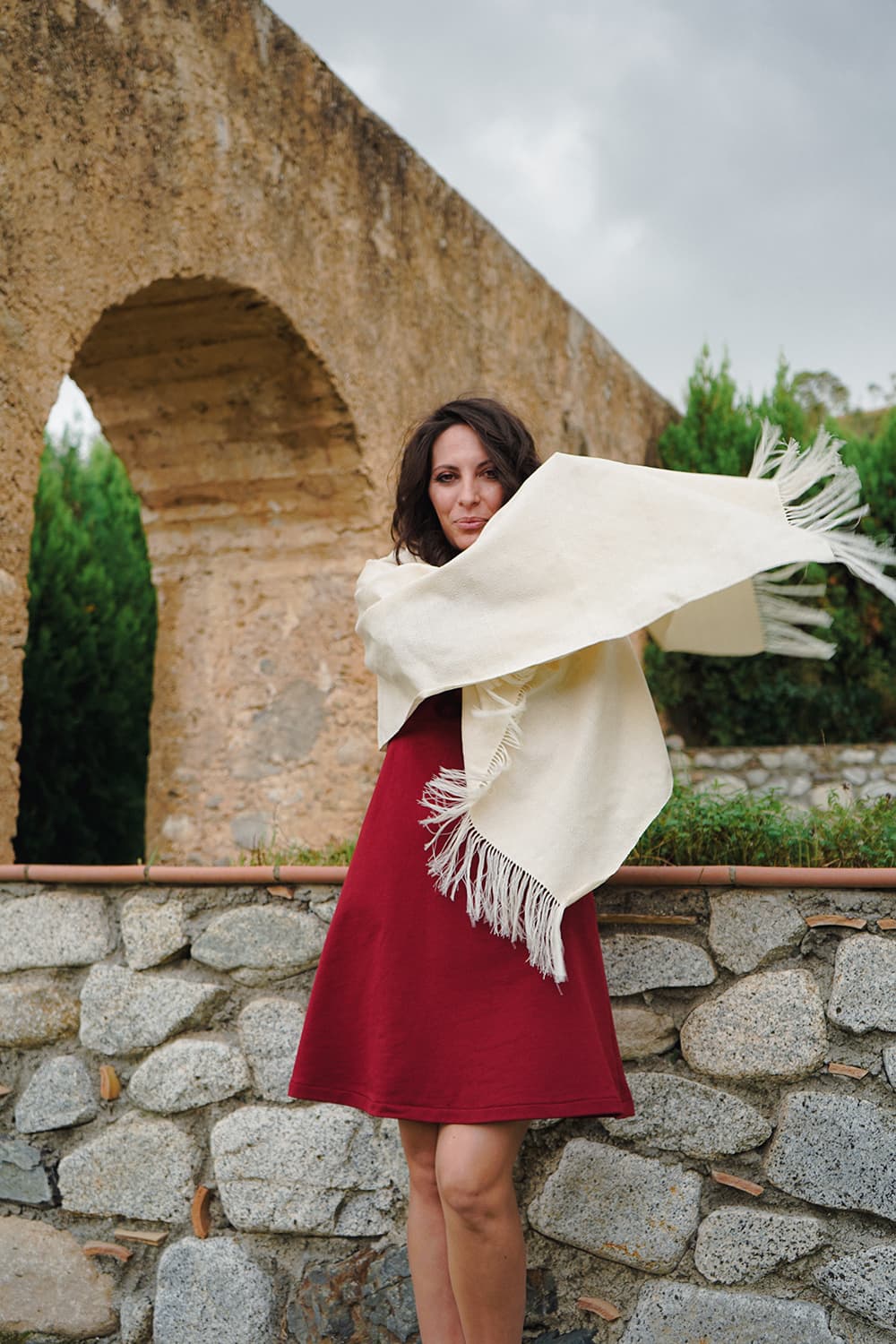 Scialle VANNA seta vancale ampio atelier moda sostenibile abbigliamento etico artigianale avvolgente