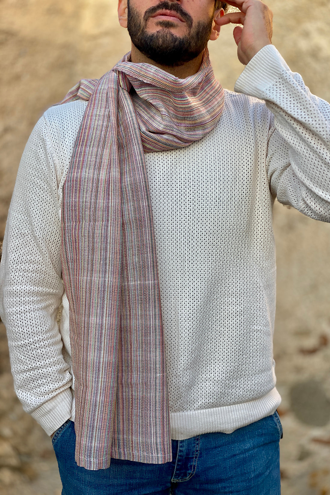 Sciarpa Eccentrica multicolore telaio tradizionale accessori artigianali sostenibili malia lab base bianca rosa