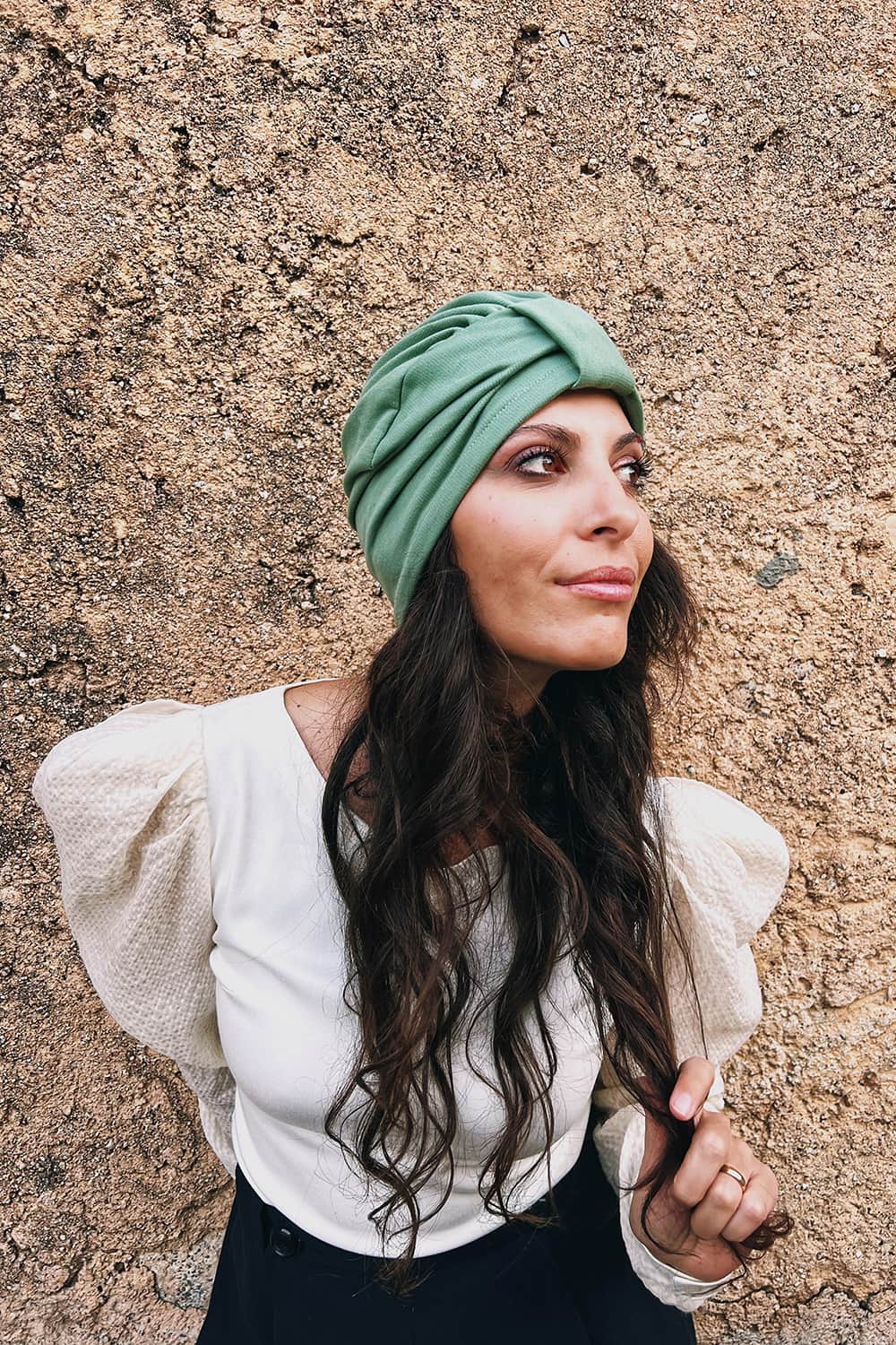 Turbante BEA verde caldo cotone felpato biologico atelier moda sostenibile abbigliamento etico artigianale 23 euro copricapo