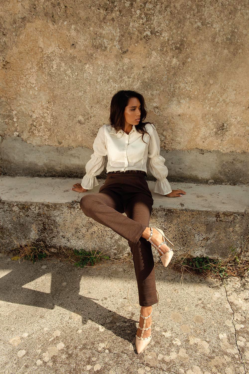 Pantalone Gloria Cotone felpato biologico modello comodo moda etica artigianale brand malia lab abbigliamento biologico sostenibile abbigliamento ecosostenibile donna fibre naturali