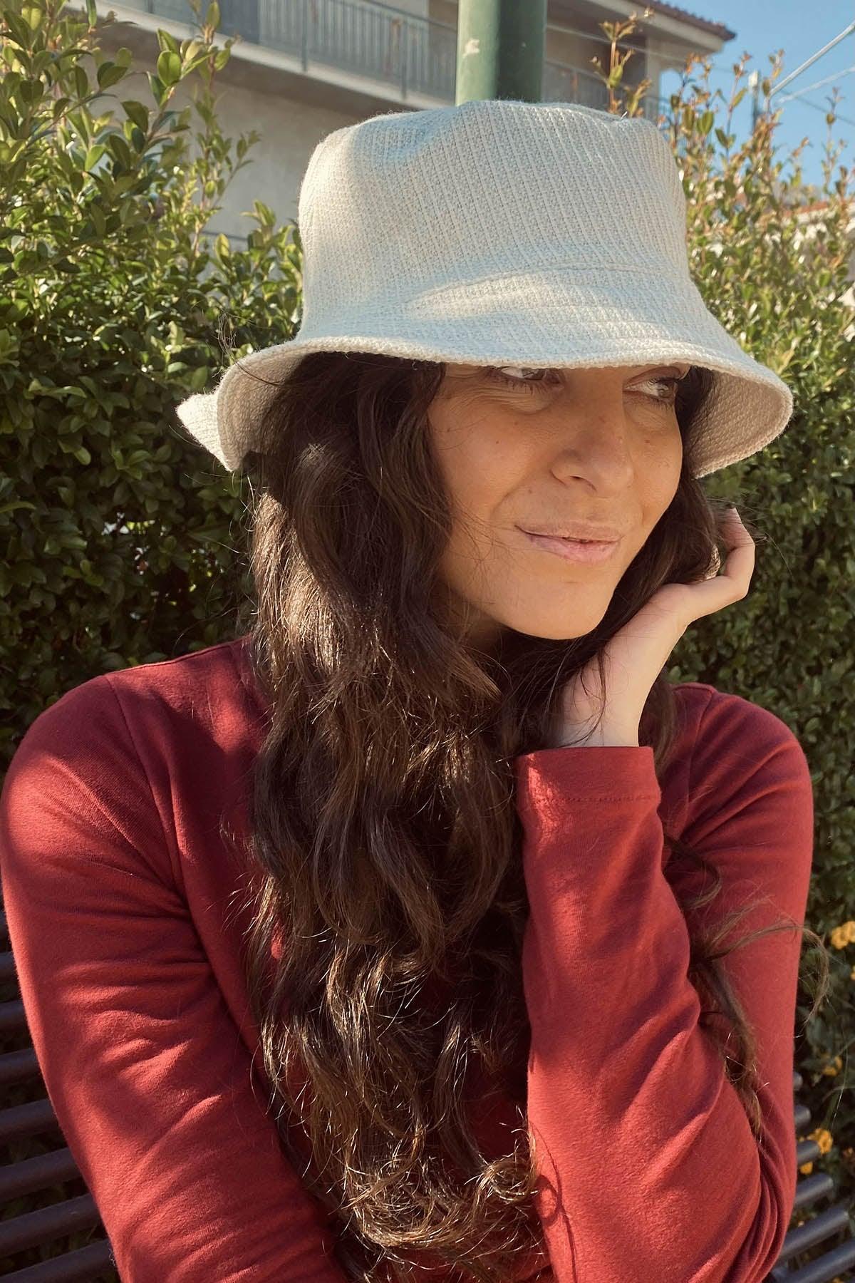 Cappello alla pescatora Paloma accessori di moda sostenibili lana biologica cotone biologico 4 stagioni abbigliamento etico artigianale brand malia lab