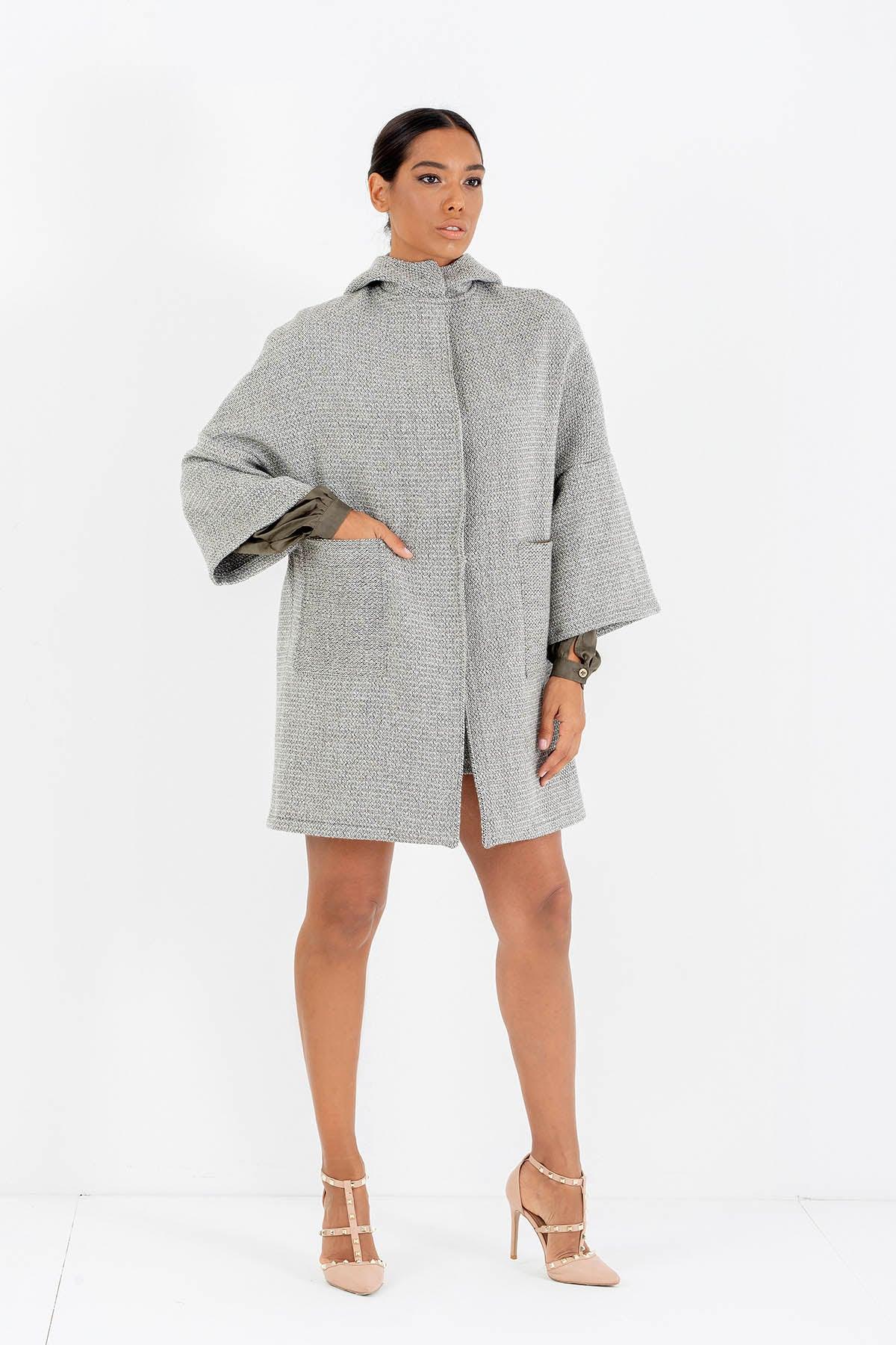 Cappotto in calda lana biologica Eleonora invernale comodo cinta in vita brand malia lab abbigliamento biologico sostenibile abbigliamento sartoriale