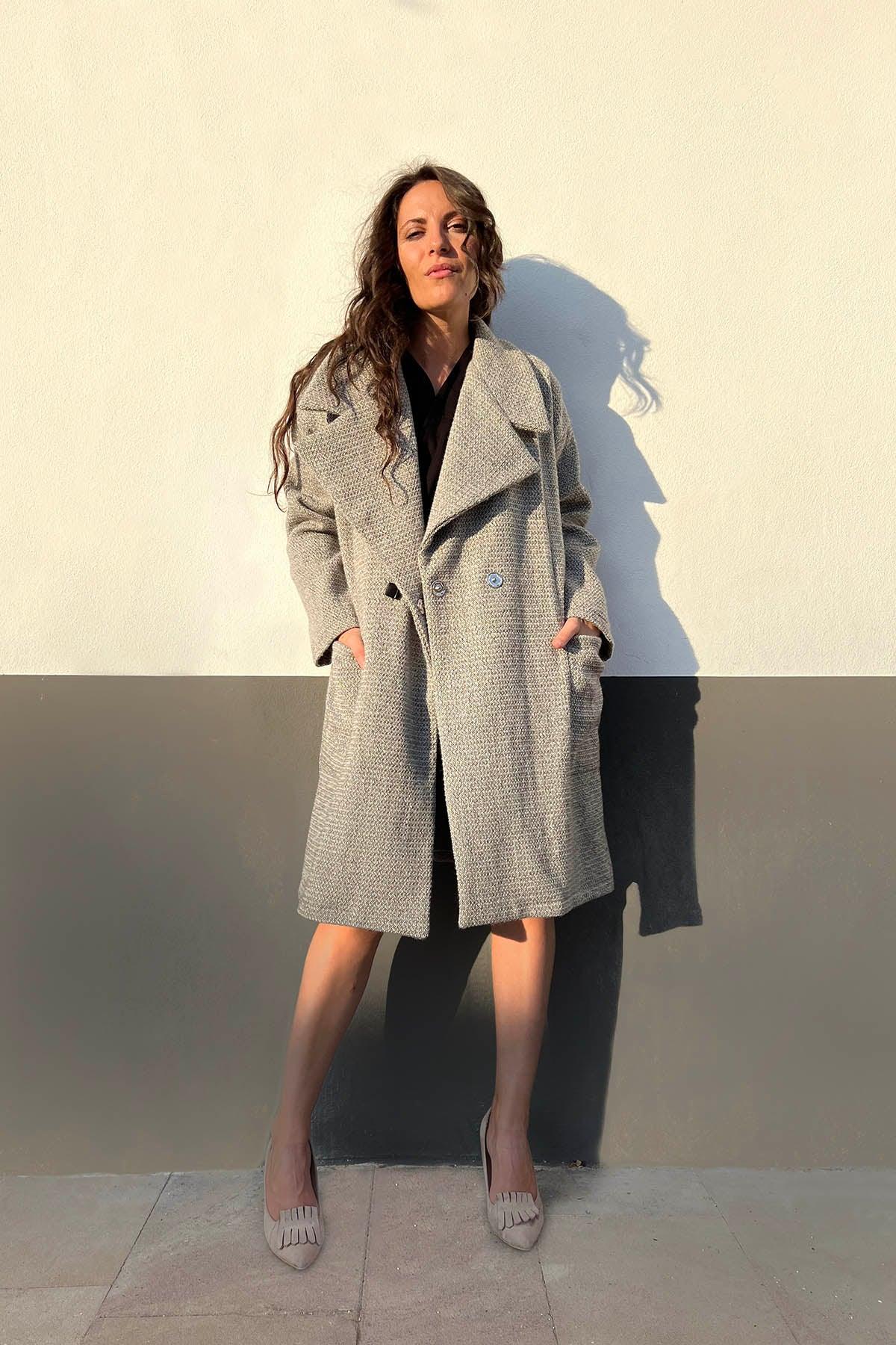 Cappotto Ilaria lana biologica brand malia lab moda sostenibile capospalla sostenibile cappotto artigianale sartoriale abbigliamento sostenibile donna