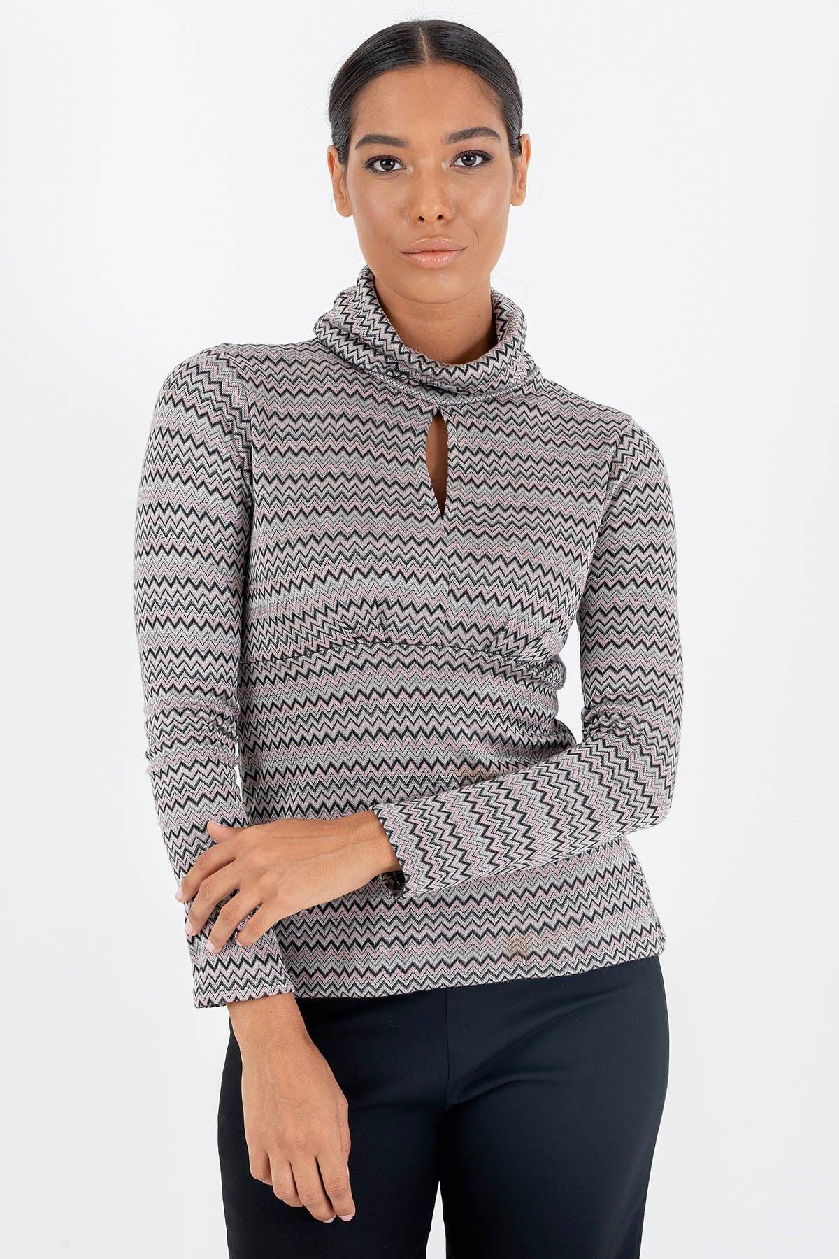Lupetto Luana calda ecoviscosa ecologica invernale scollo a goccia atelier moda etica artigianale brand malia lab abbigliamento biologico sostenibile vestiti ecosostenibili donna abbigliamento sartoriale