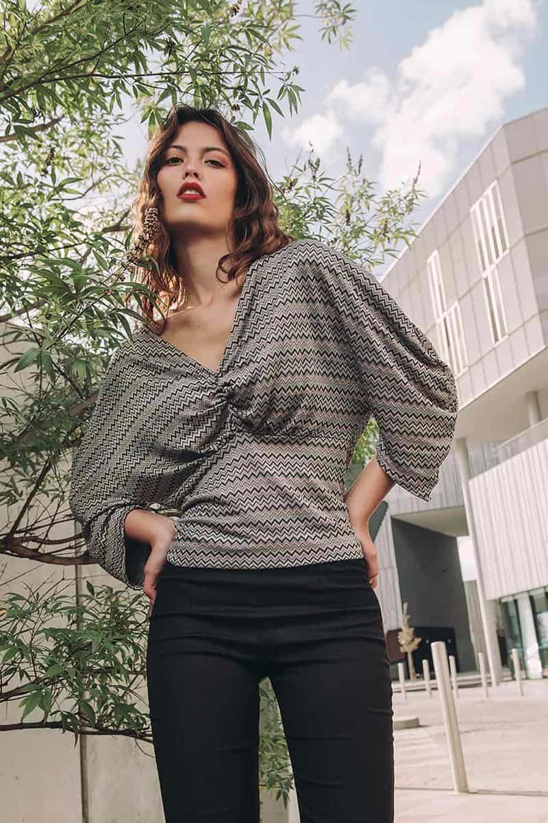 Maglia Camilla ecoviscosa brand malia lab sostenibile etico artigianale vestibilita comoda abbigliamento sostenibile etico abbigliamento artigianale maglia sartoriale