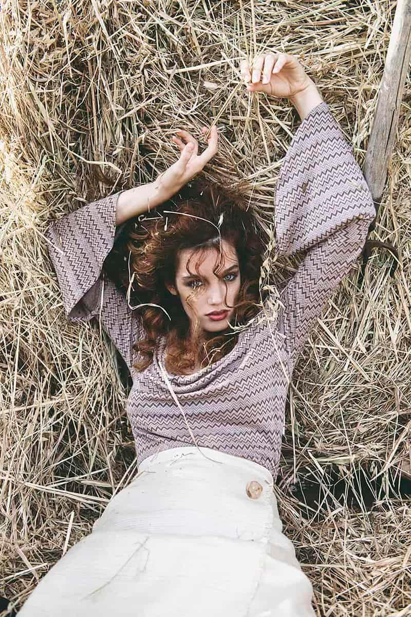 Maglia Cannella ecoviscosa manica a ruota brand malia lab sostenibile etico artigianale vestibilita comoda abbigliamento sostenibile etico abbigliamento artigianale maglia sartoriale