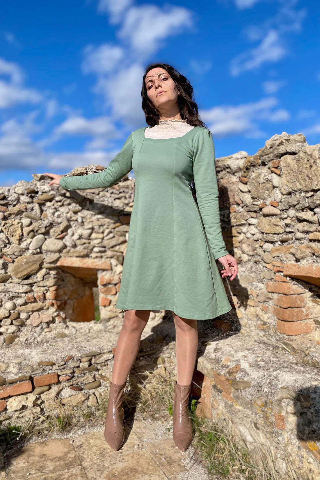 Abito EMMA cotone biologico felpato abbigliamento sostenibile malia lab sartoriale verde
