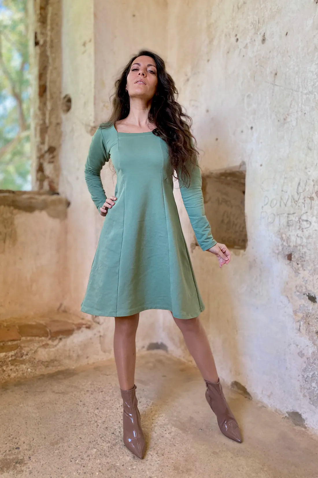 Abito EMMA svasato cotone biologico felpato abbigliamento sostenibile malia lab
