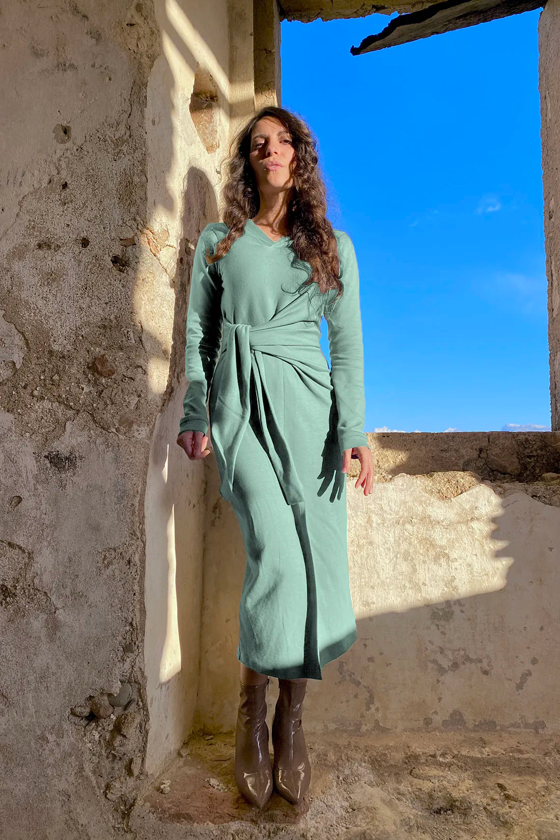 Abito Elisabetta cotone biologico felpato abbigliamento sostenibile malia lab dettaglio verde
