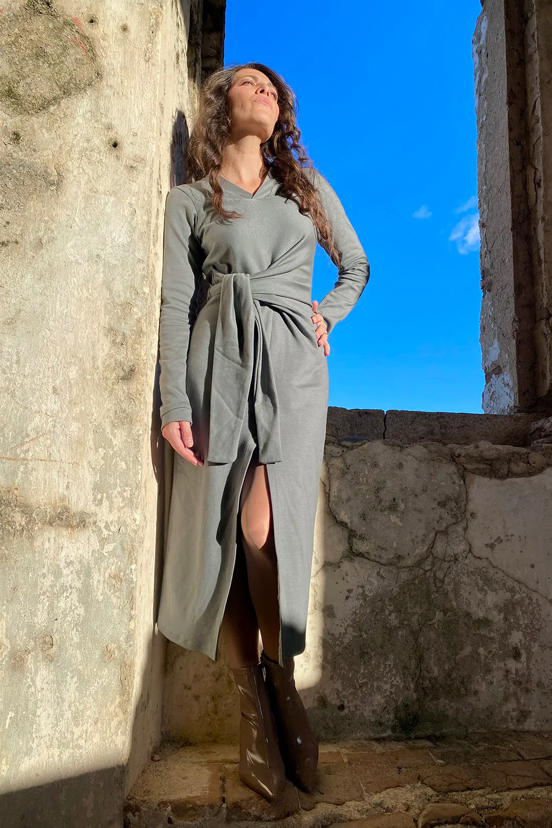 Abito Elisabetta cotone biologico felpato abbigliamento sostenibile malia lab vista frontale
