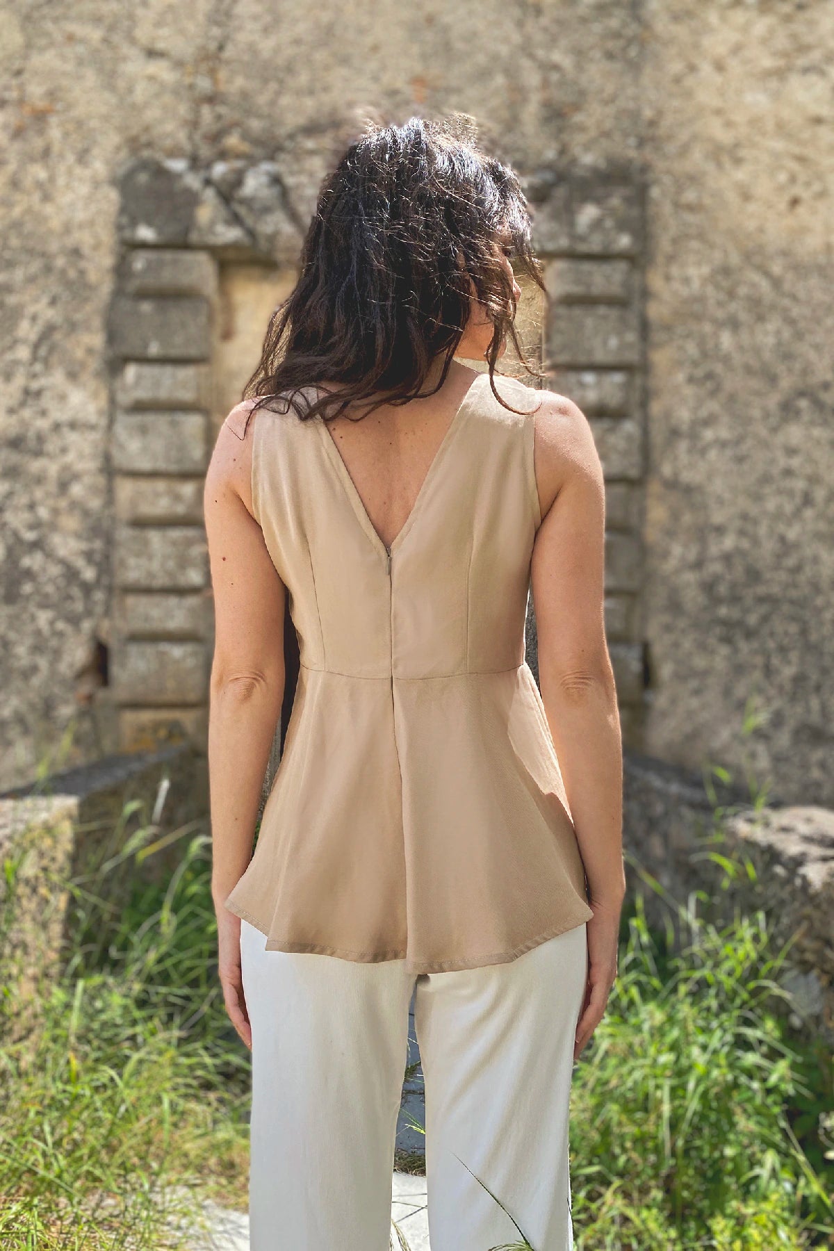 Blusa Irma ruota tencel lyocell abbigliamento sartoriale etico sostenibile brand artigianale malia lab dettaglio schiena

