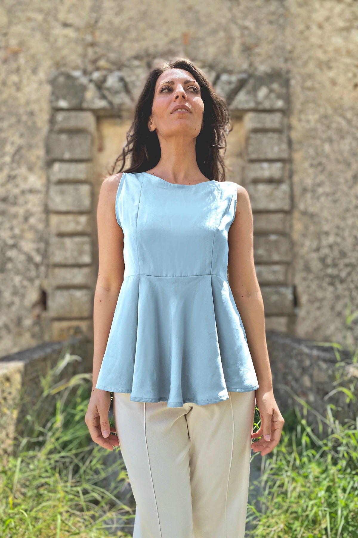 Blusa Irma ruota tencel lyocell abbigliamento sartoriale etico sostenibile brand malia lab dettaglio celeste
