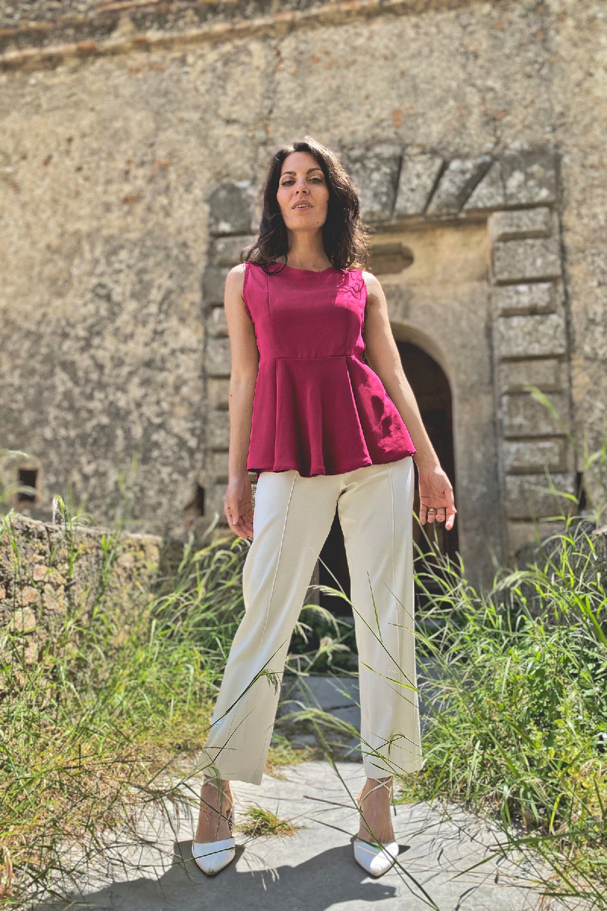 Blusa Irma ruota tencel lyocell pantalone chiara abbigliamento sartoriale etico sostenibile brand malia lab borgogna
