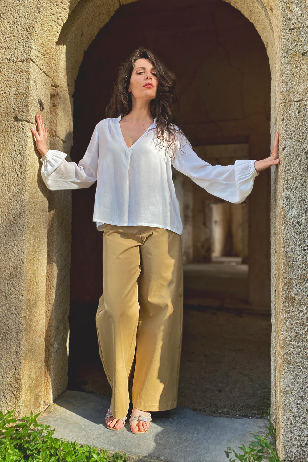 Camicia Alice lyocell seacell abbigliamento sostenibile artigianale sartoriale brand malia lab bianca

