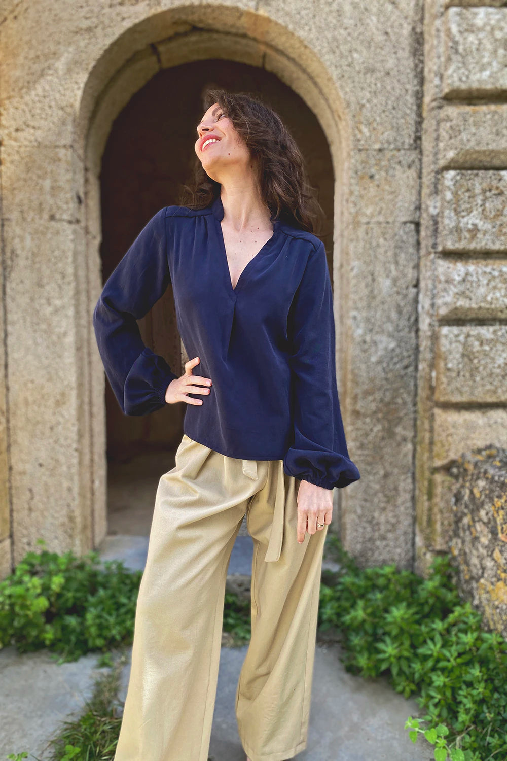 Camicia Alice tencel lyocell abbigliamento sostenibile artigianale sartoriale brand malia lab vista frontale
