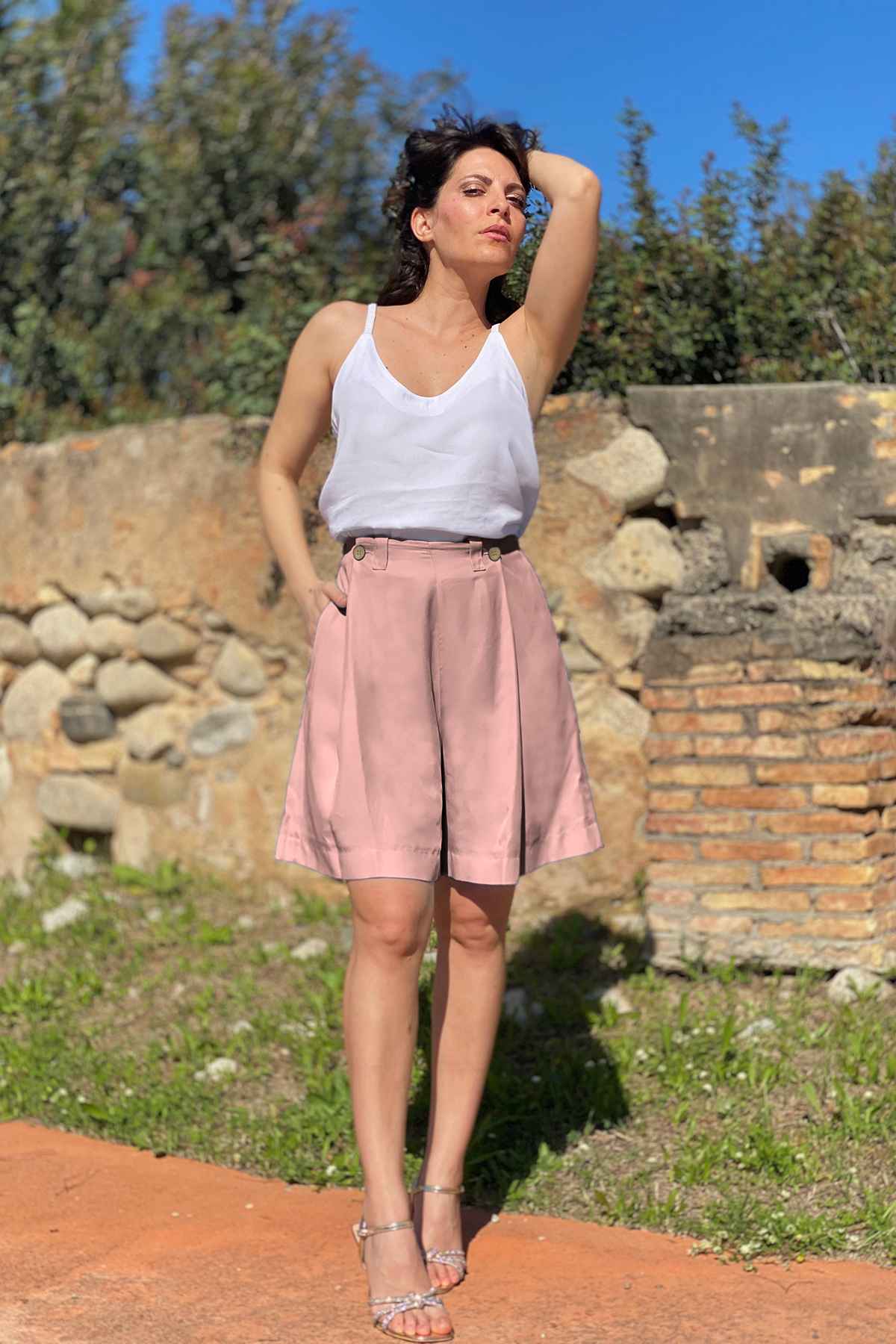 Bermuda Gabriela tencel lyocell brand malia lab abbigliamento sartoriale etico rosa antico chiaro