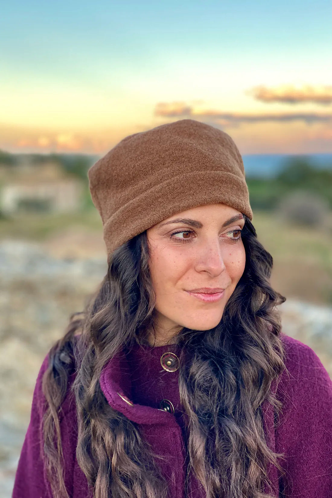 Cappello Bonnie calda lana cotta vergine accessori artigianali sostenibili colore biscotto malia lab dettaglio
