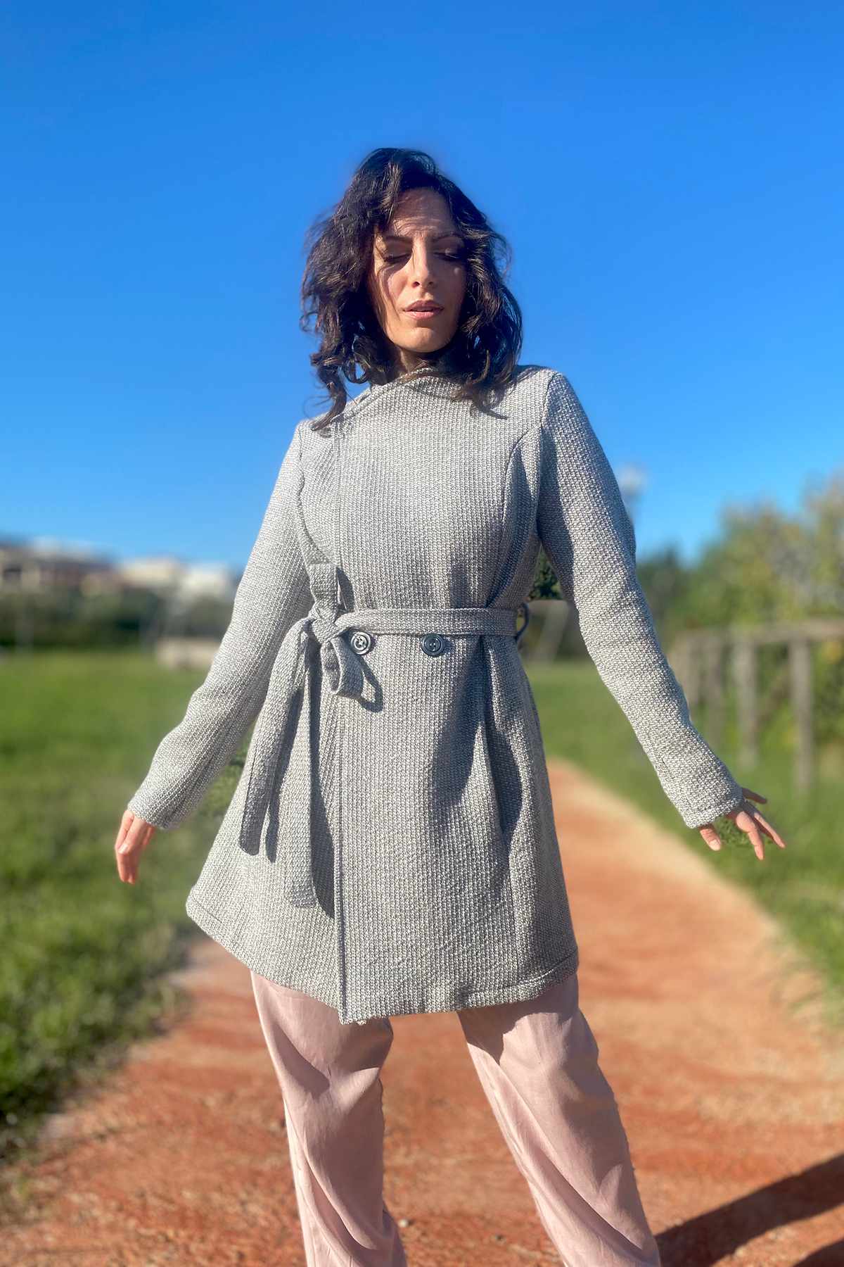 Cappotto MELANIA lana biologica abbigliamento sostenibile moda artigianale responsabile brand malia lab
