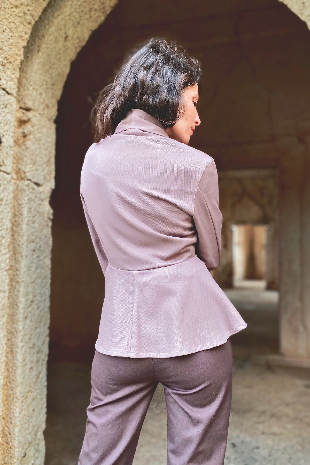 Cardigan VIVI cotone abbigliamento sostenibile sartoriale brand etico malia lab vista posteriore
