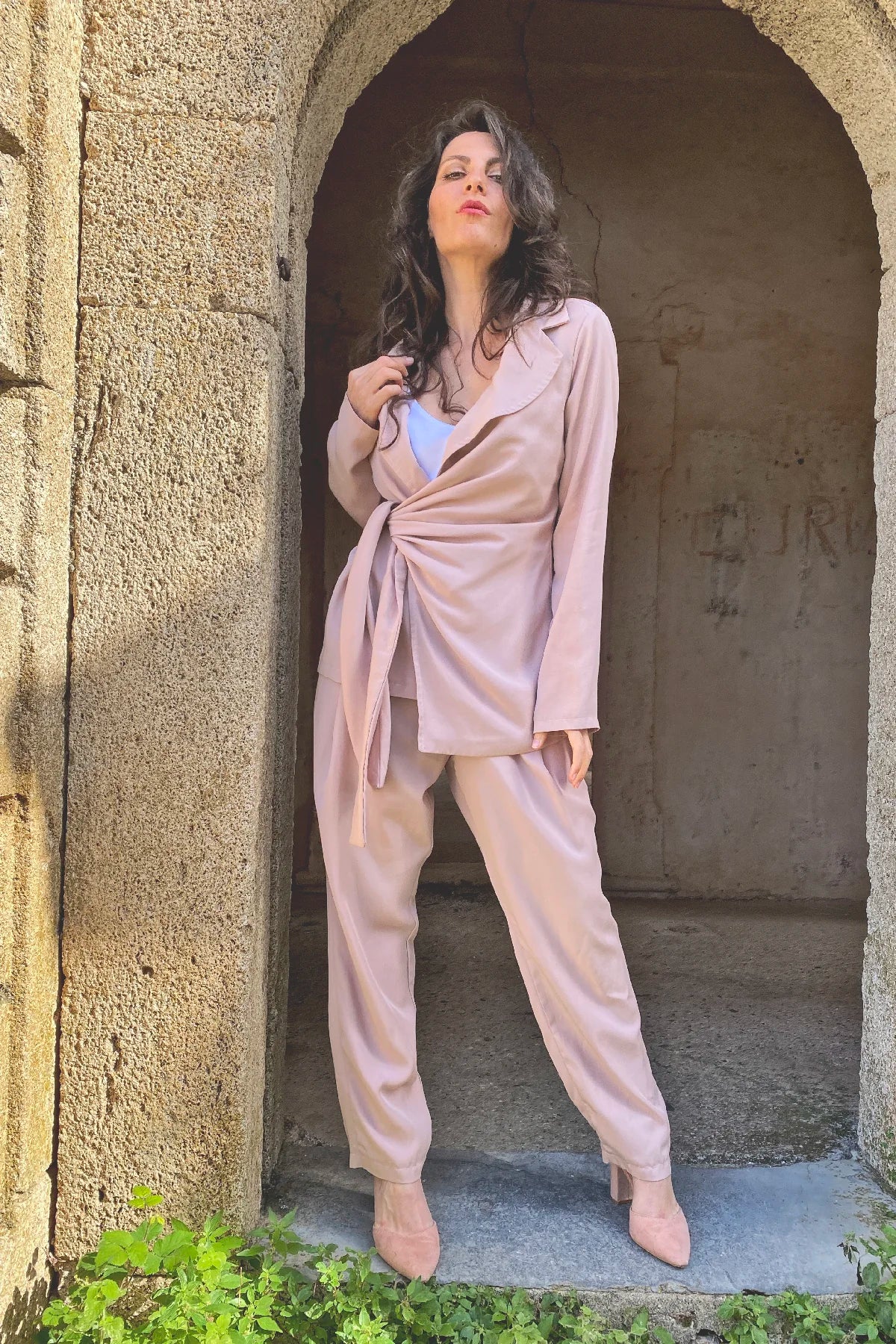 Giacca con fusciacca Selina tencel lyocell abbigliamento sostenibile artigianale brand etico malia lab
