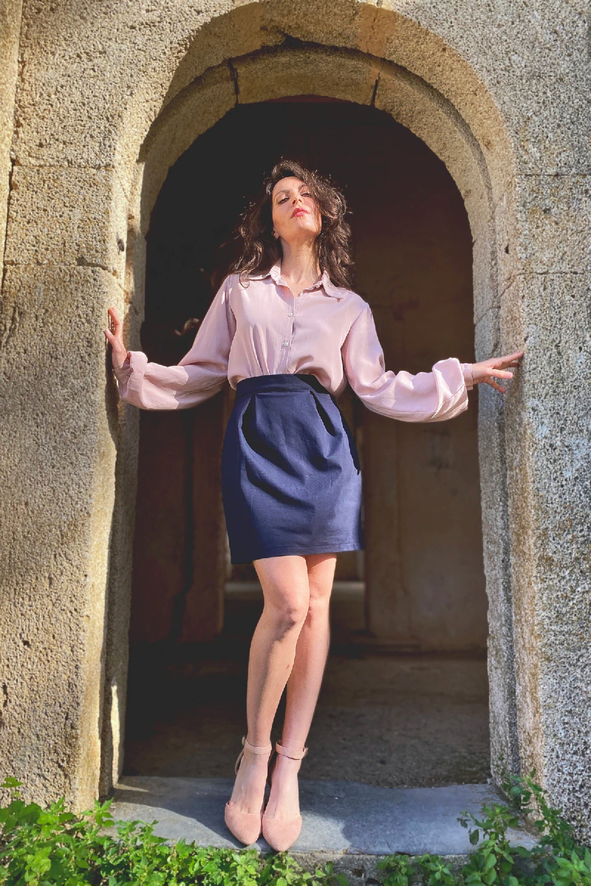 Gonna Mirela anfora camicia Veronica cotone comoda abbigliamento sostenibile artigianale sartoriale brand etico malia lab
