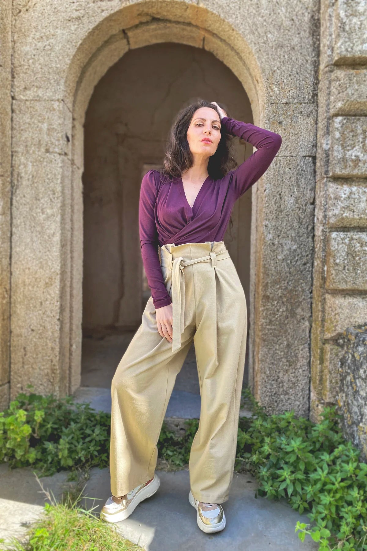 Pantalone Elaine pieghe cotone abbigliamento sartoriale sostenibile brand malia lab
