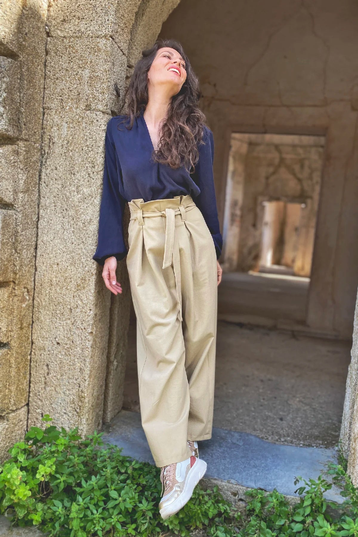 Pantalone Elaine pieghe cotone camicia Alice seacell abbigliamento etico artigianale brand malia lab
