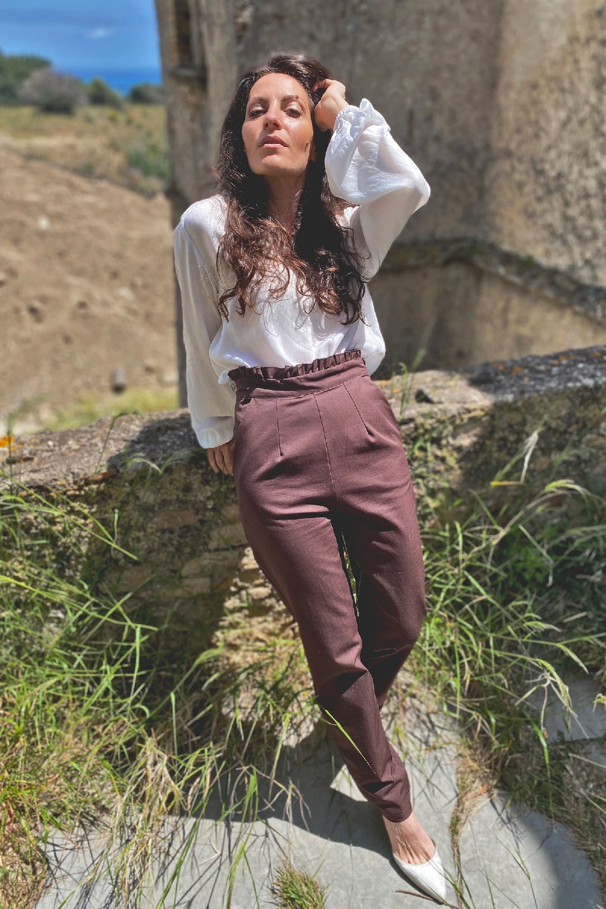 Pantalone Gloria con rouches cotone abbigliamento sartoriale sostenibile brand etico moda malia lab davanti
