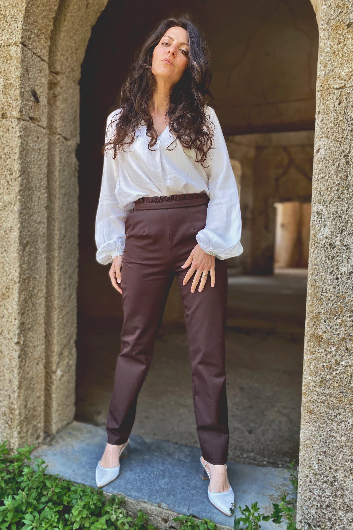 Pantalone Gloria cotone camicia alice abbigliamento sartoriale sostenibile brand etico moda malia lab
