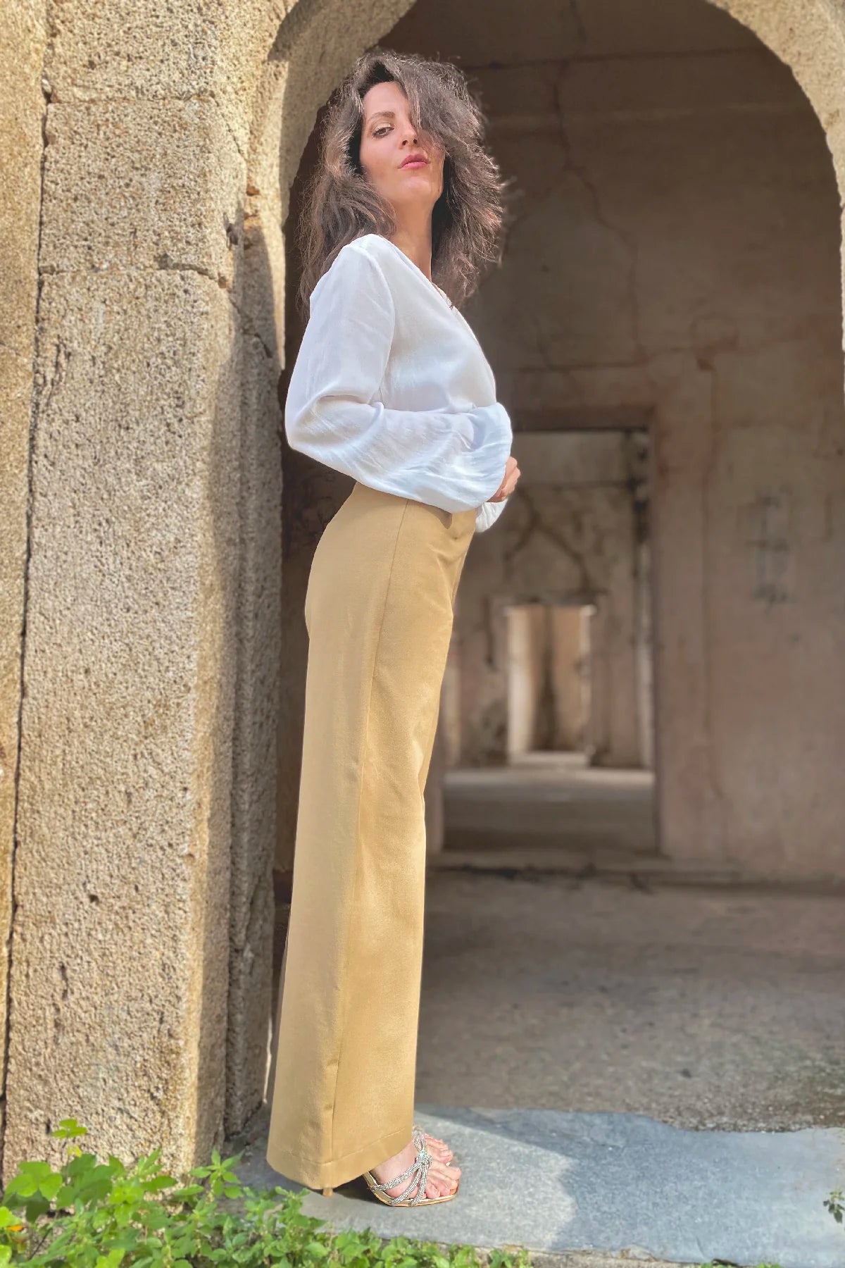 Pantalone palazzo Frida cotone abbigliamento sartoriale sostenibile brand etico malia lab laterale
