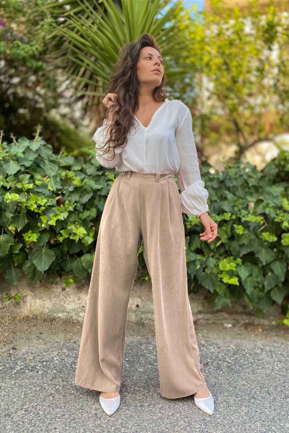 Pantaloni Gabriela tencel lyocell abbigliamento sostenibile brand malia lab vestiti ecosostenibili donna pantaloni sartoriali beige
