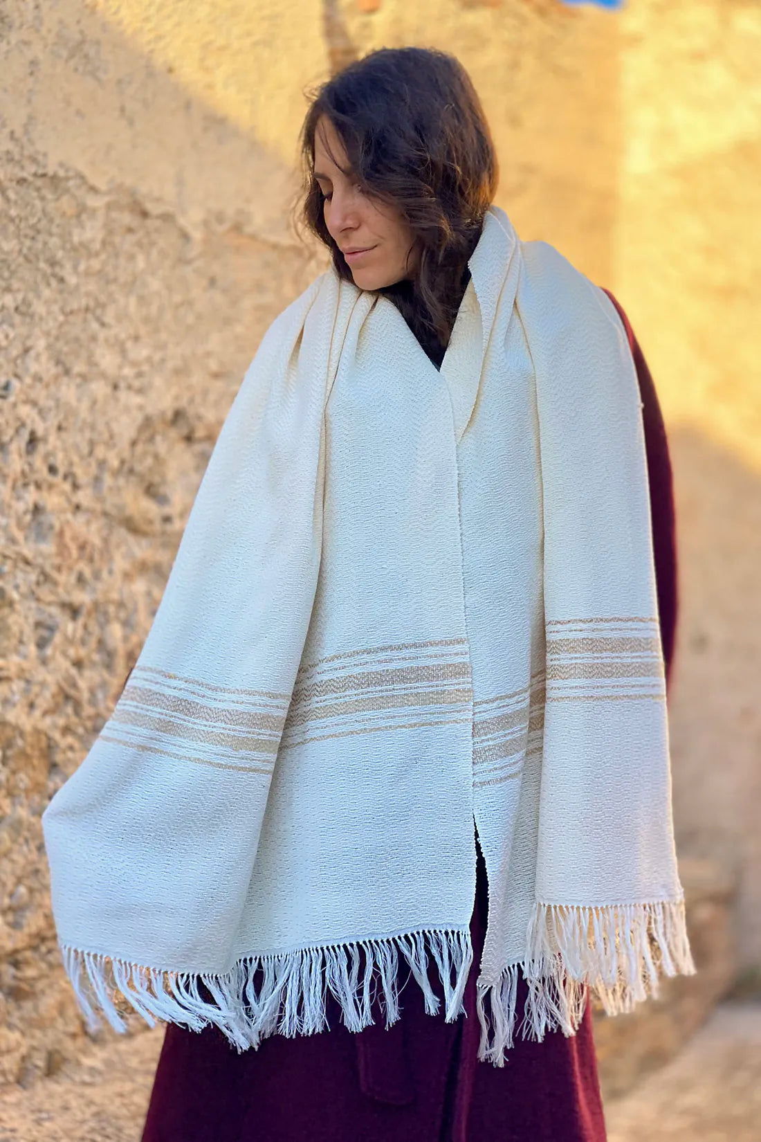 Scialle Ampio Seta trama Viscosa telaio tradizionale accessori artigianali sostenibili malia lab
