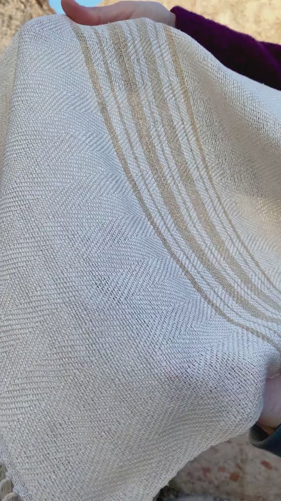 Scialle-lino-seta-ampio-telaio-manuale-antico-accessori-artigianali