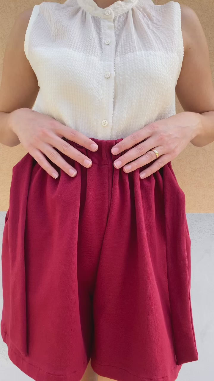 Shorts Fabiola cotone biologico felpato brand malia lab abbigliamento sostenibile donna vestiti ecosostenibili pantaloncini in cotone biologico pantaloni su misura dettaglio tessuto