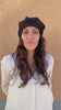 Cappello Edith indossato nero cotone biologico malia lab atelier moda etica sostenibile artigianale 23.00 Malìa Lab
